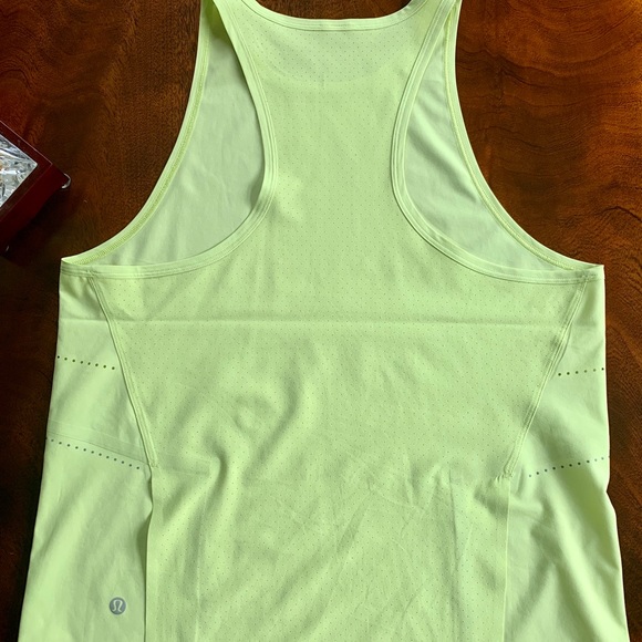 SOLD Lululemon Find Your Pace Tank- size 8 - Picture 4 of 8